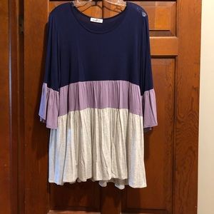 Women’s size 14/16 shirt